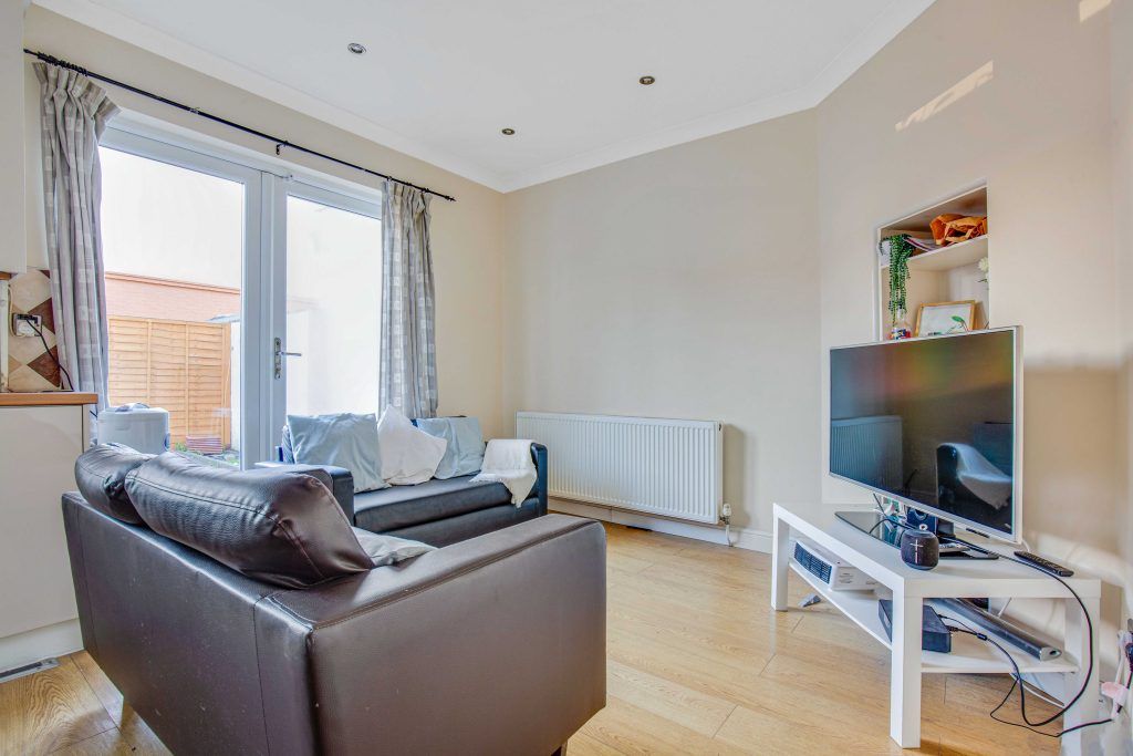 Property photo 3 of 11