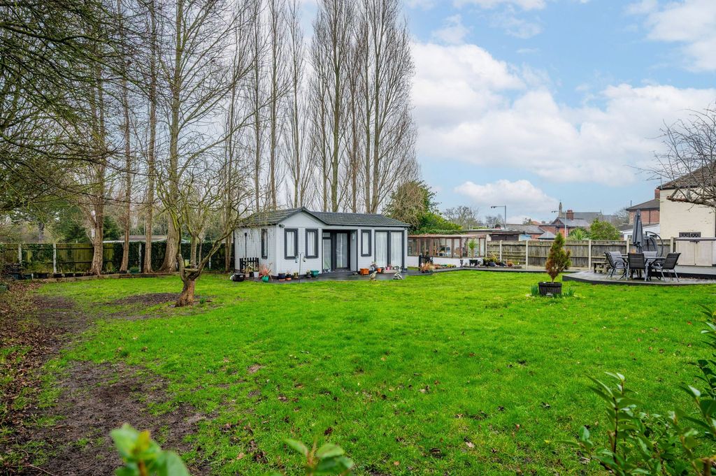 Property photo 2 of 29