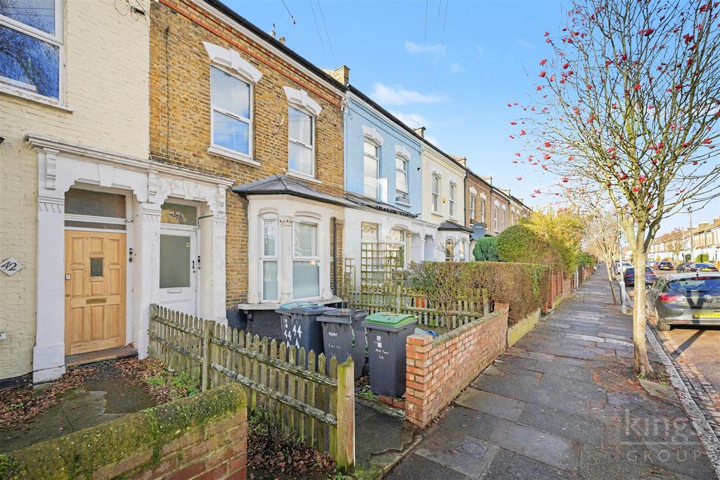 Property photo 2 of 14 Front