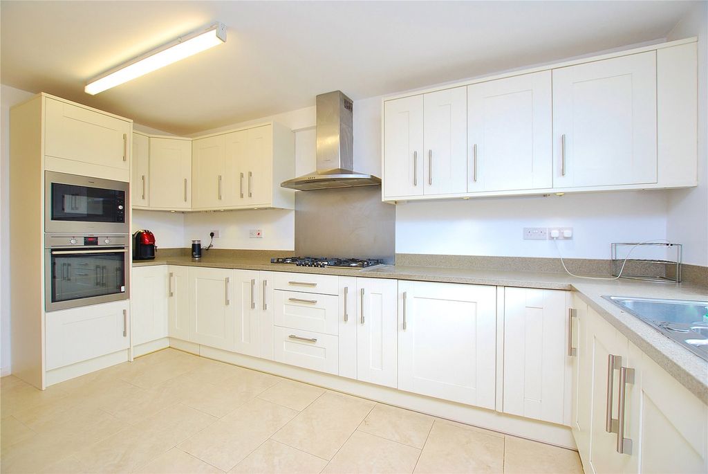 Property photo 3 of 16 Picture No. 03
