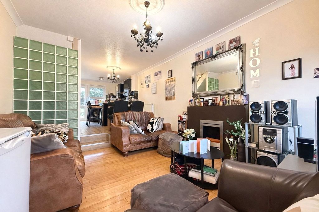 Property photo 2 of 13 Picture 2