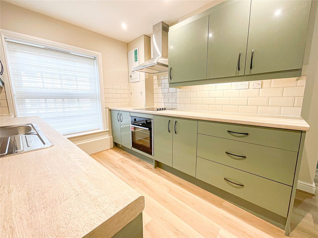 Property photo 2 of 17 Picture No. 03