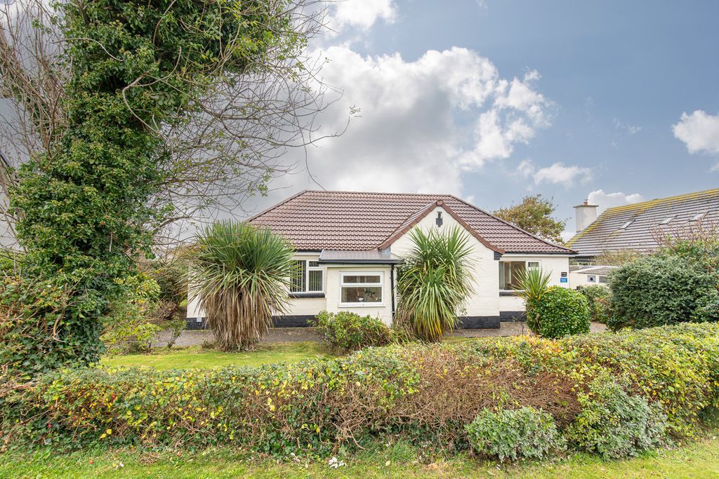 Property photo 2 of 33