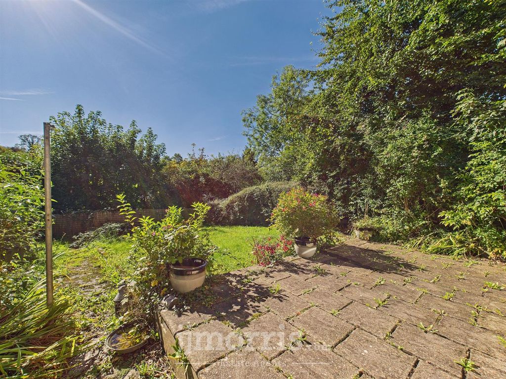 Property photo 3 of 19