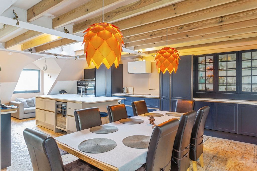 Property photo 1 of 17 Photo