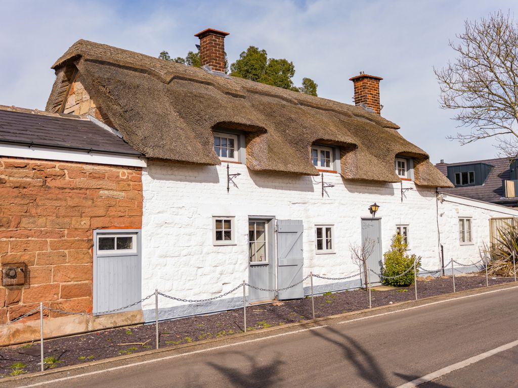 Property photo 1 of 32