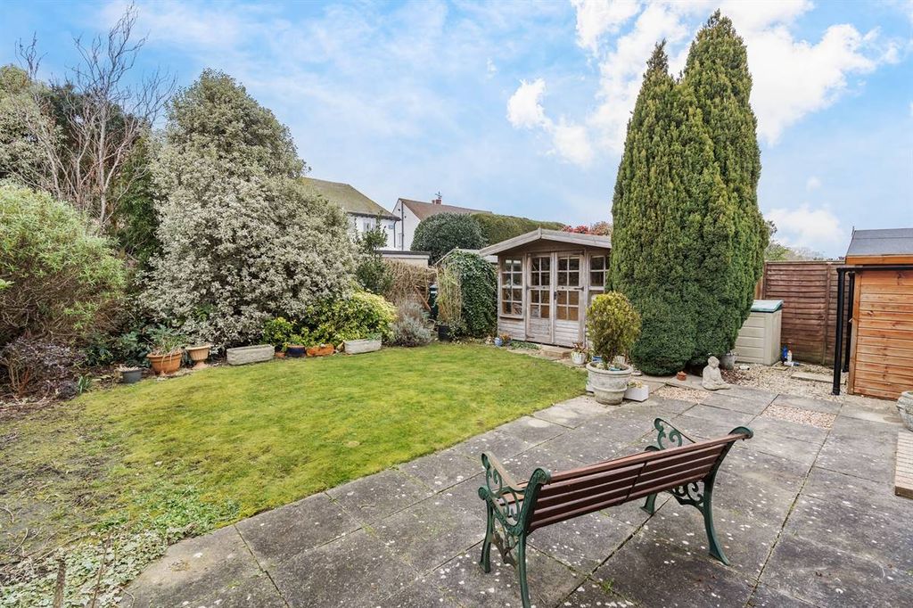 Property photo 2 of 21