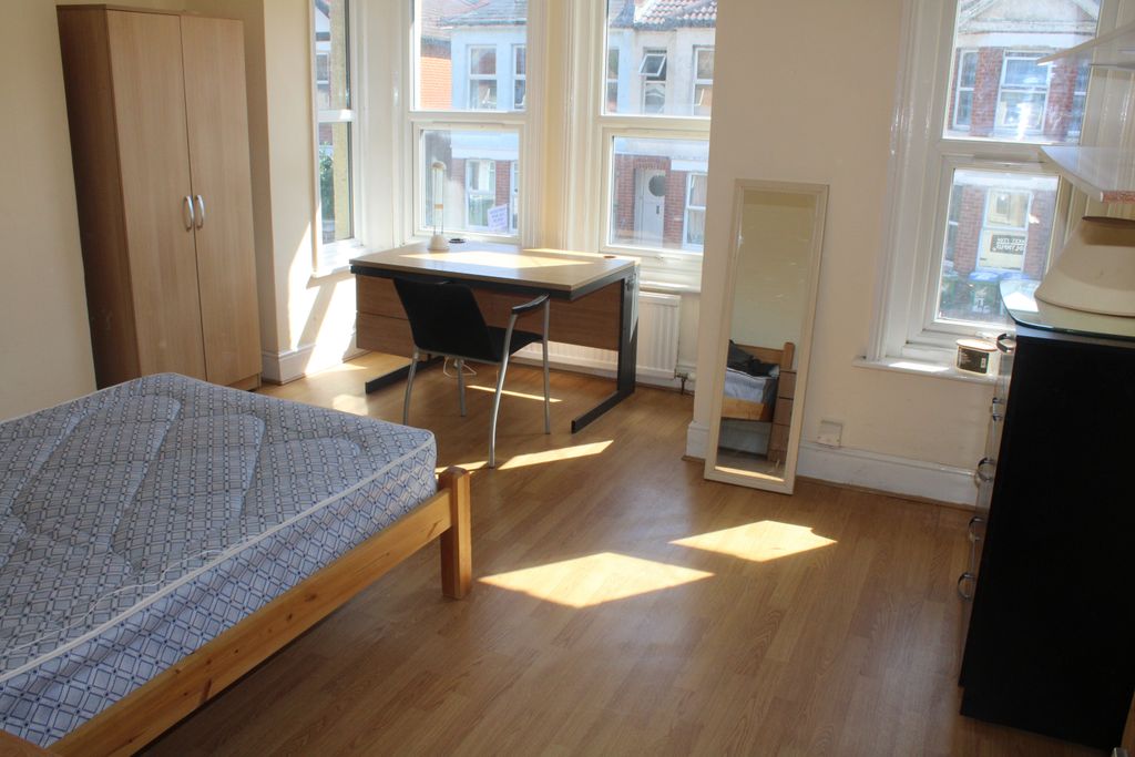 Property photo 1 of 6 Fff Bedroom