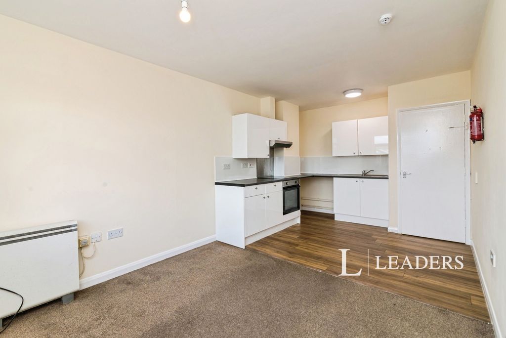 Property photo 3 of 8 Pbox-Img.Jpg