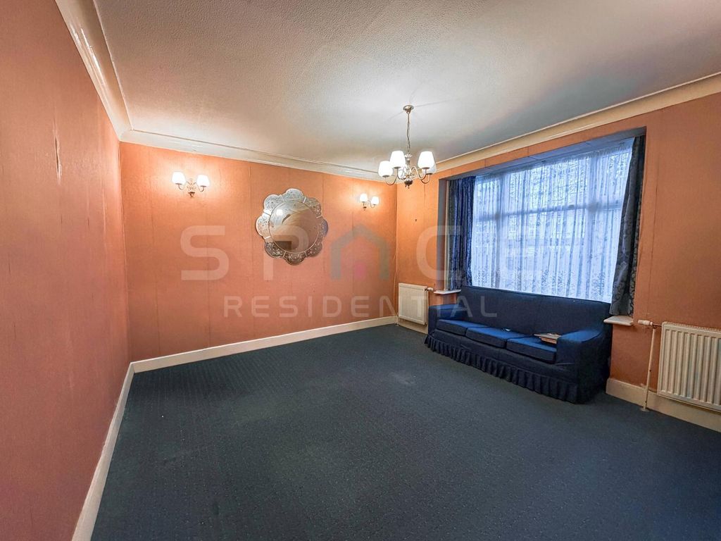 Property photo 2 of 24 Living Room