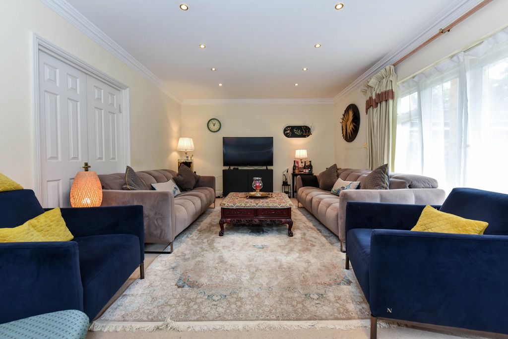 Property photo 3 of 19