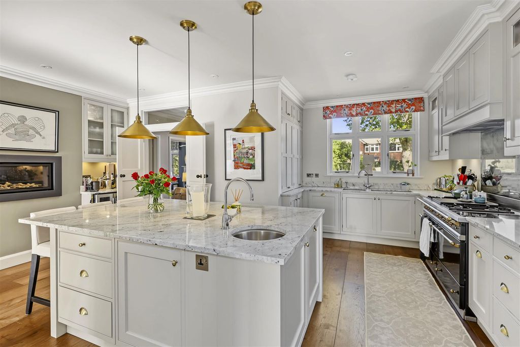 Property photo 2 of 36 Borough_42.Jpg