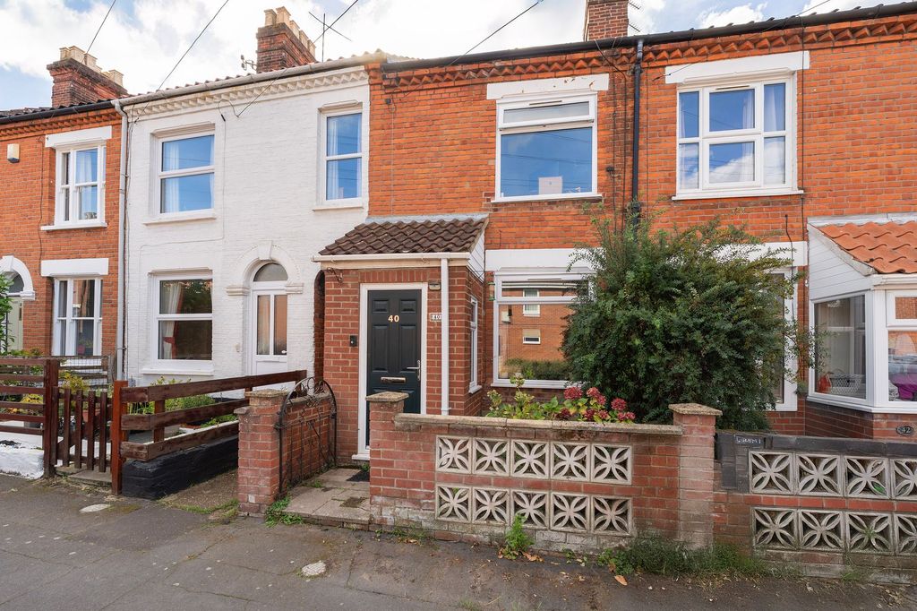 Property photo 1 of 20