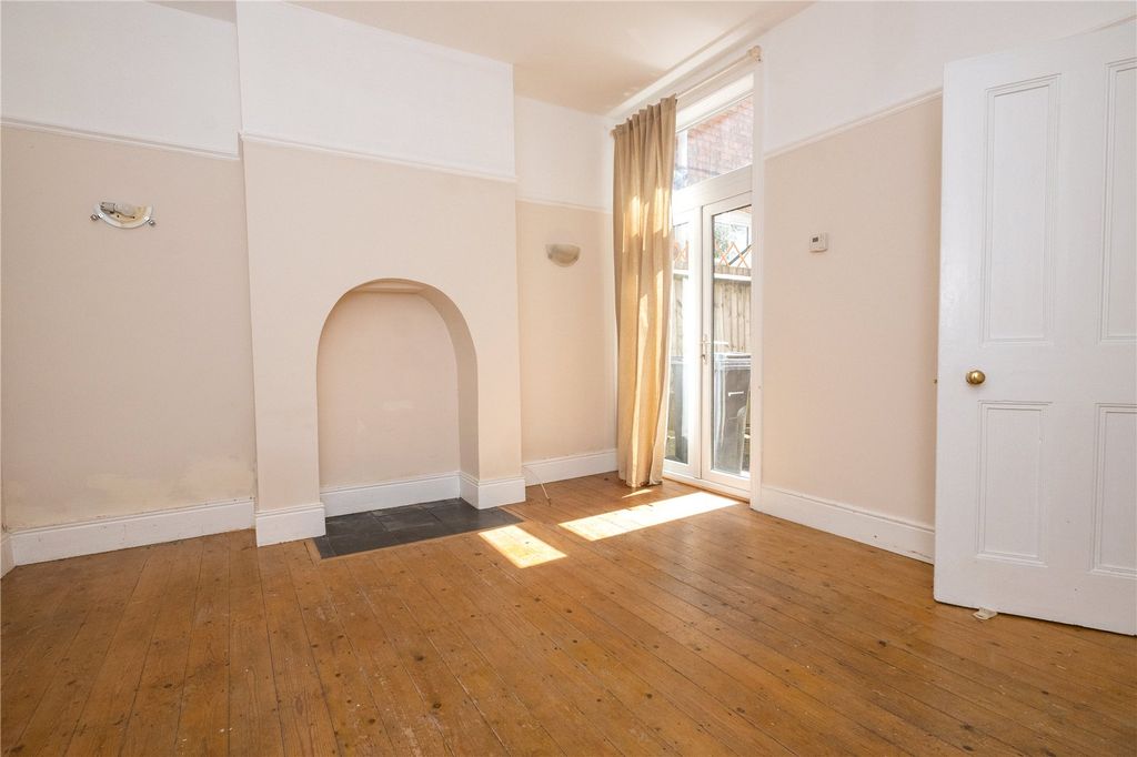 Property photo 3 of 17 Picture No. 08