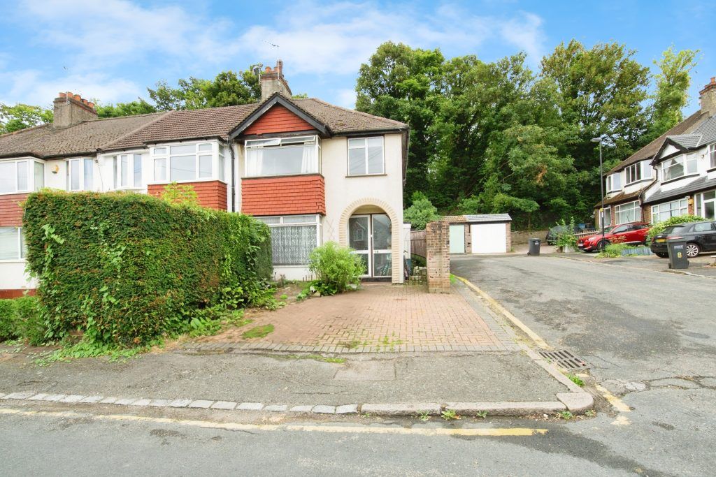 Property photo 1 of 20