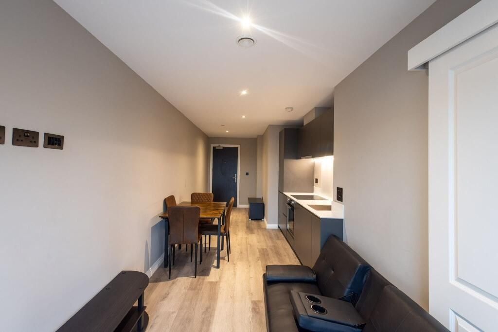 Property photo 1 of 5 2 Bed Flat To Rent Alpha Road, London Se14