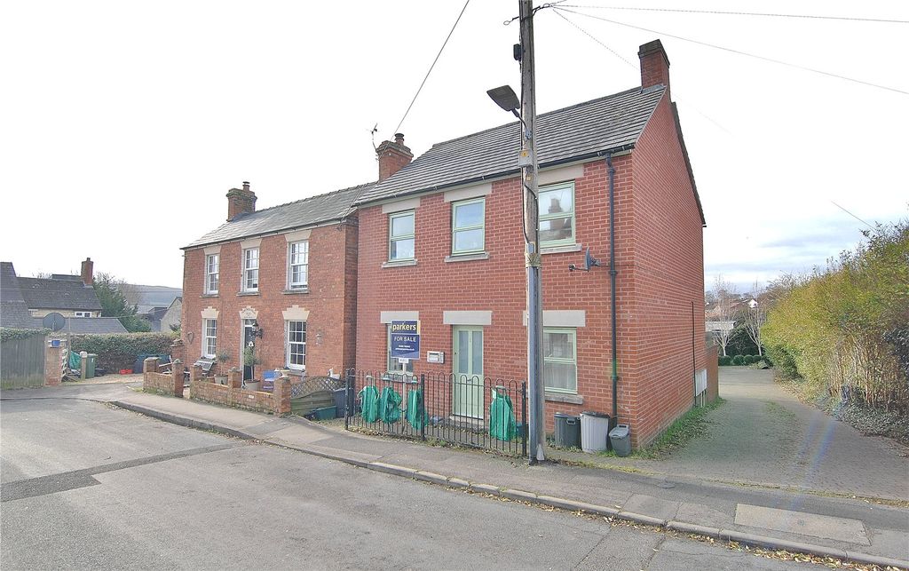 Property photo 3 of 9 Picture No. 16