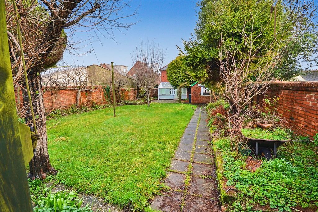 Property photo 3 of 28 d.Png