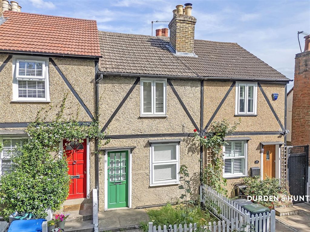 Property photo 1 of 12 Lower Road