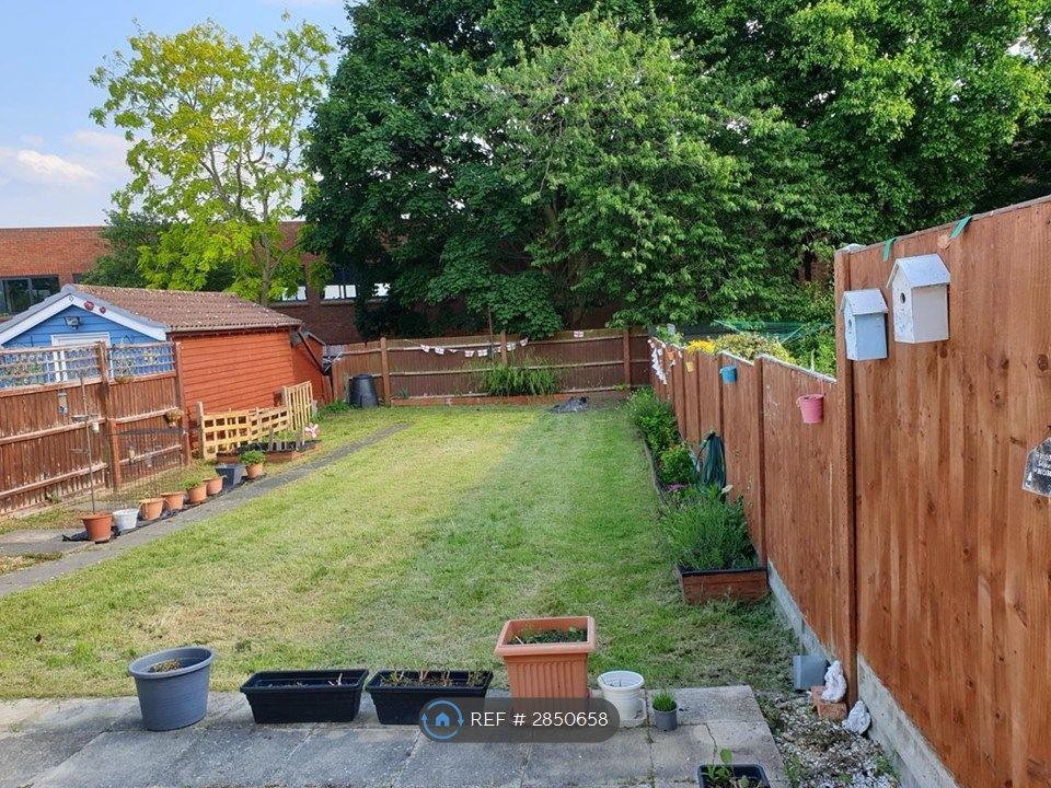 Property photo 2 of 17