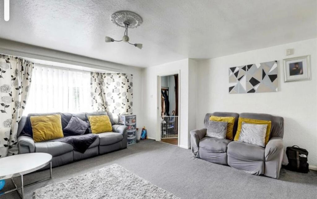 Property photo 2 of 12 Photo 2