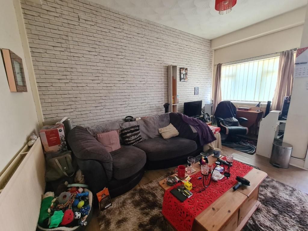 Property photo 2 of 5