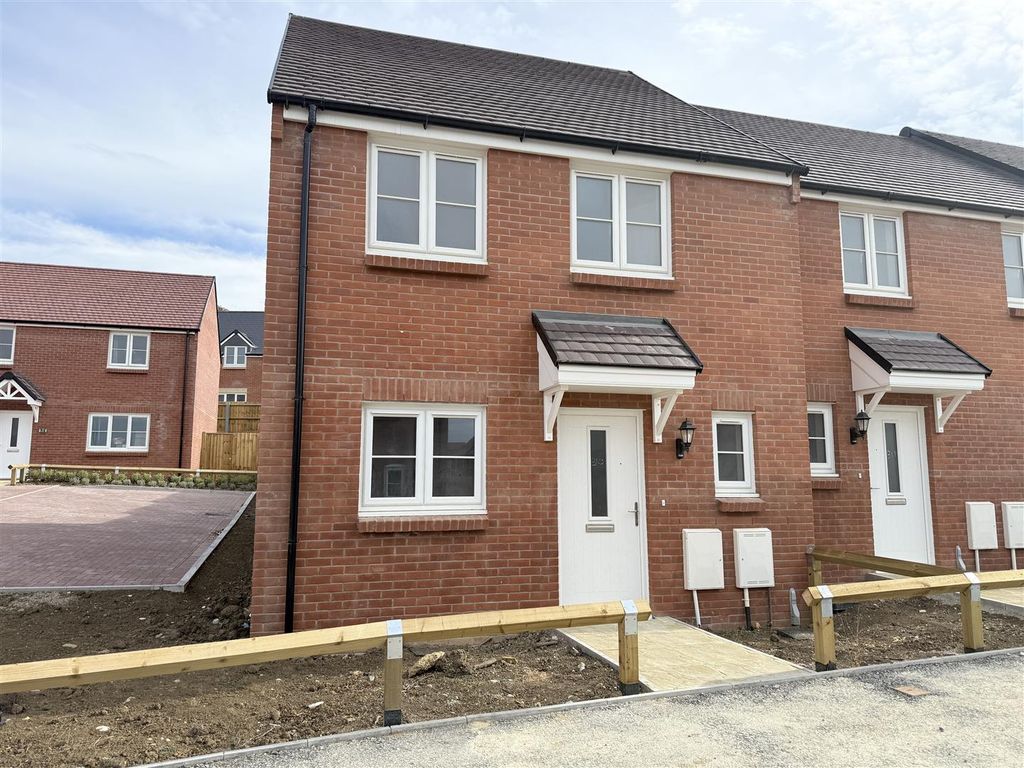 Property photo 1 of 14 Plot 310 Front.Jpeg