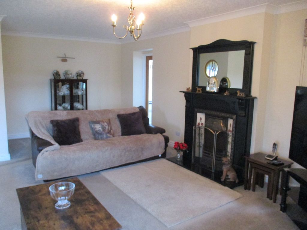 Property photo 3 of 37