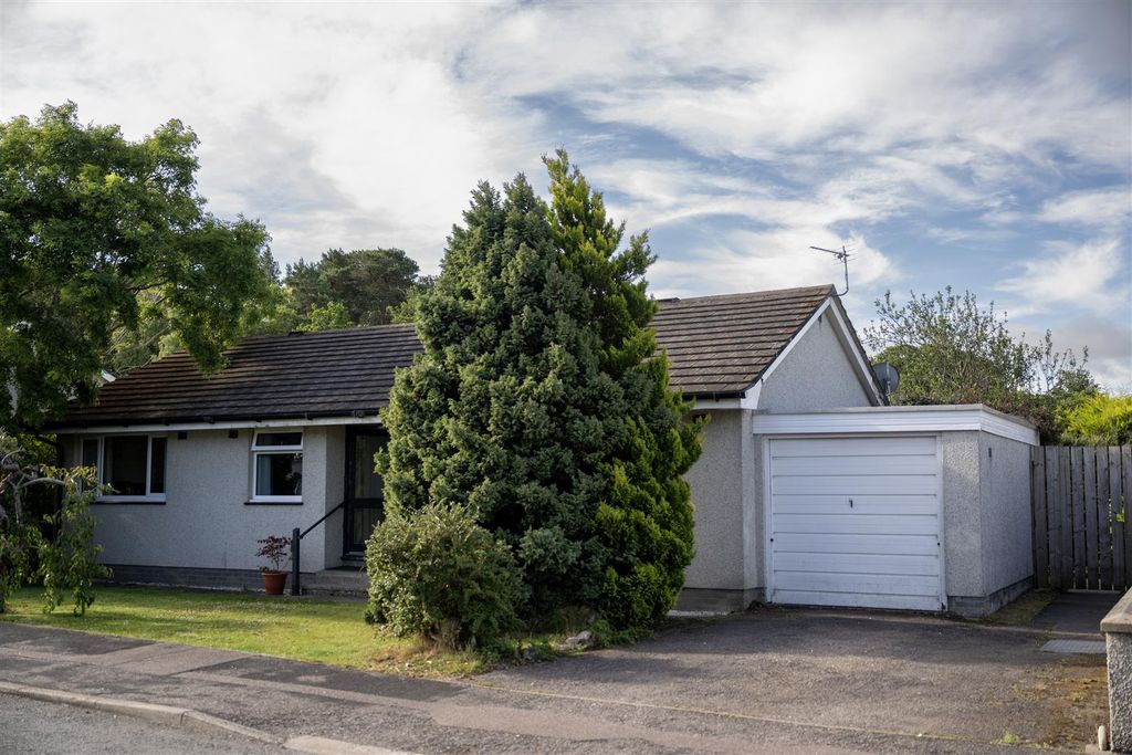 Property photo 3 of 19 MC1_6134.Jpg