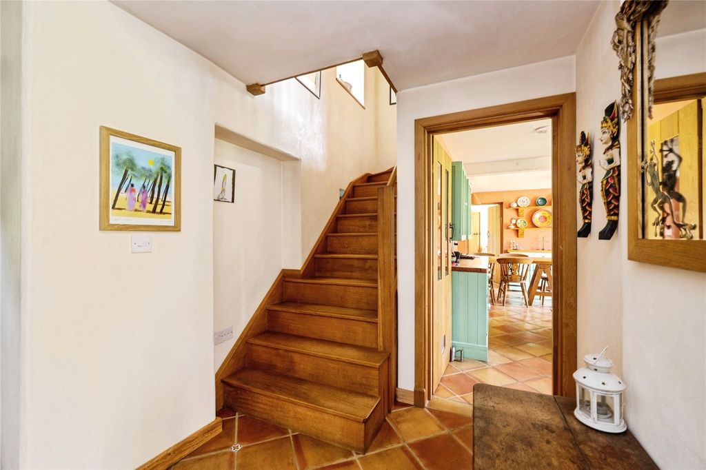 Property photo 3 of 38 Picture No. 32