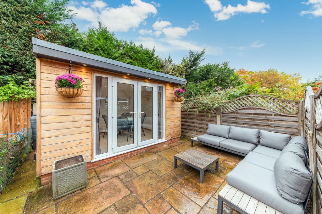 Property photo 3 of 10