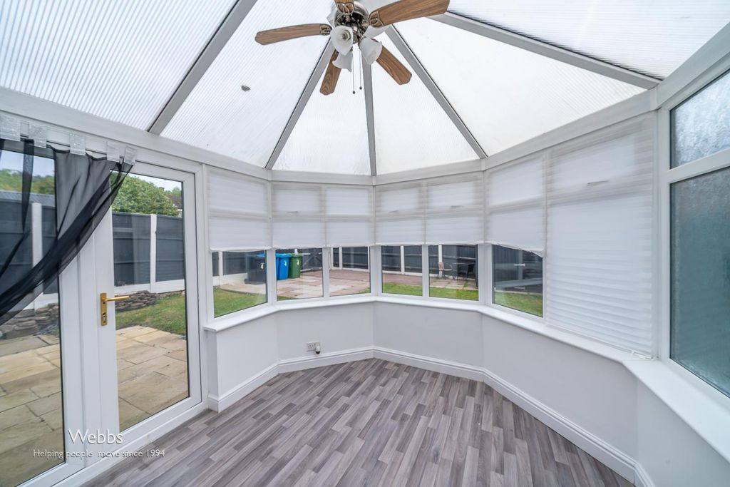 Property photo 3 of 29 Â© Webbs Estate Agents Â© (49 Of 79).Jpg
