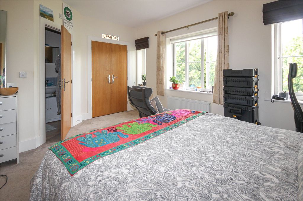 Property photo 3 of 10 Picture No. 34