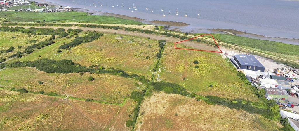 Property photo 2 of 5 Photo 5