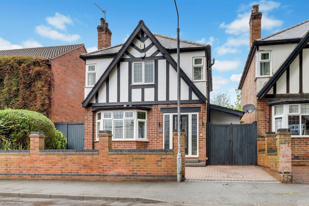 Property photo 1 of 27