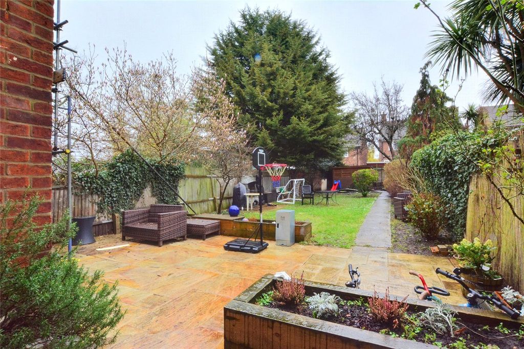 Property photo 3 of 15 Picture No. 13