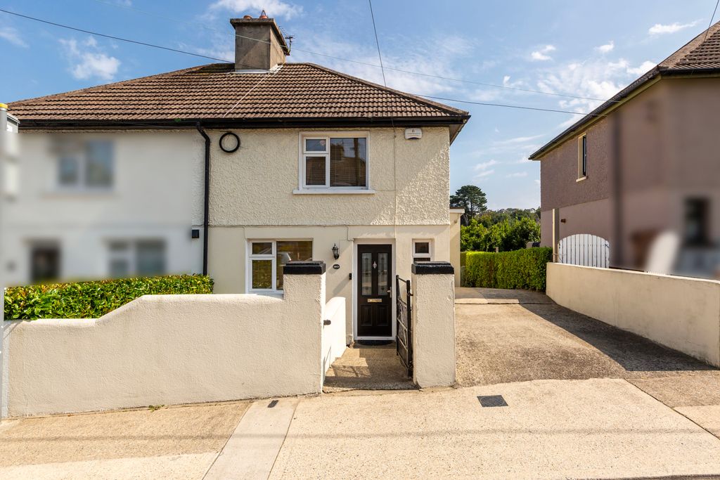 Property photo 1 of 30