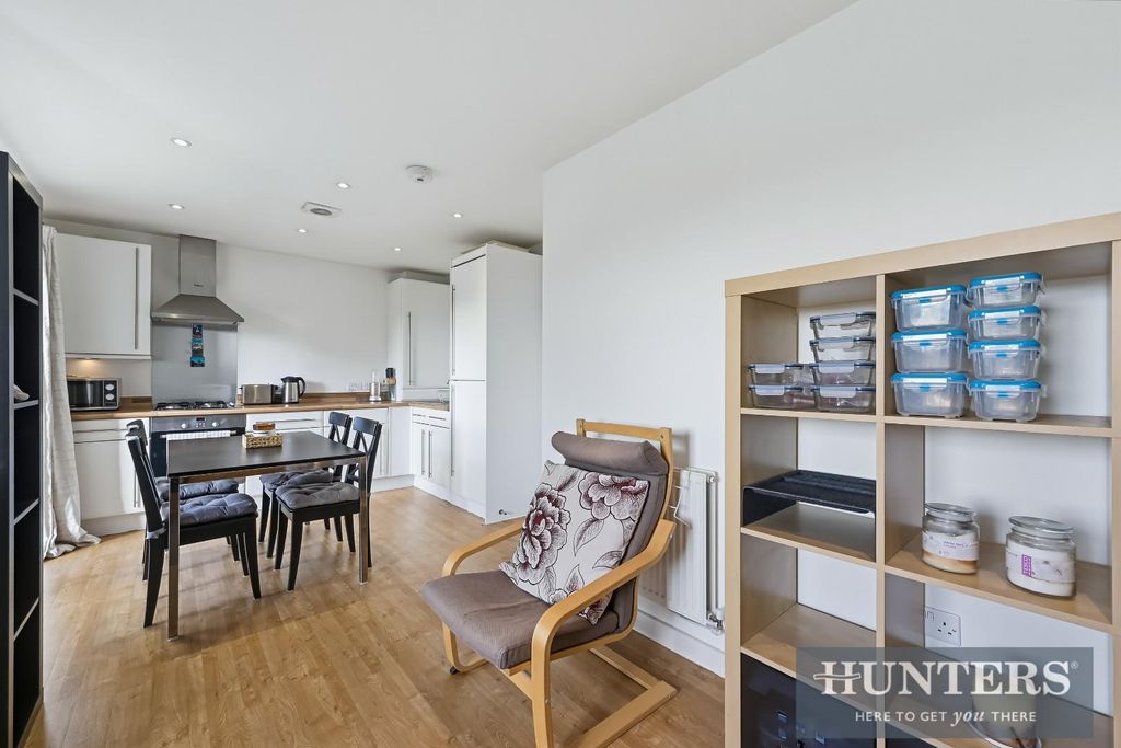 Property photo 3 of 11 Ordnanace Dock Place-15.Jpg