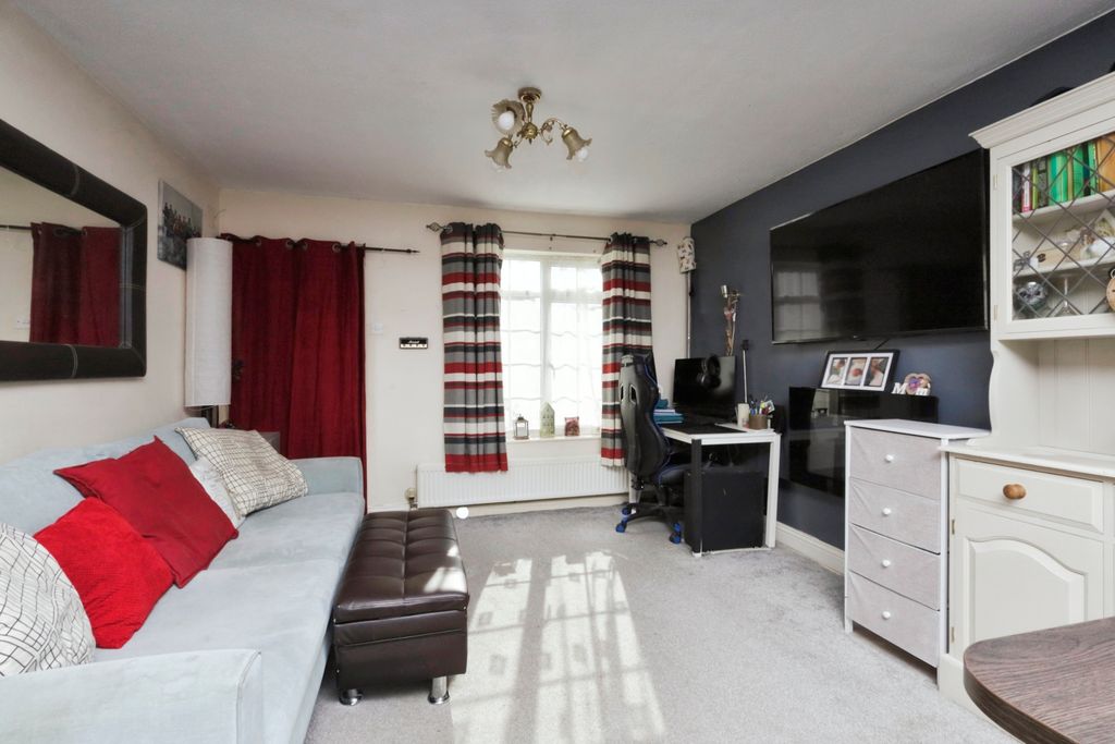 Property photo 2 of 14 Photography