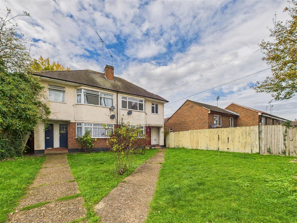 Property photo 1 of 7 Front