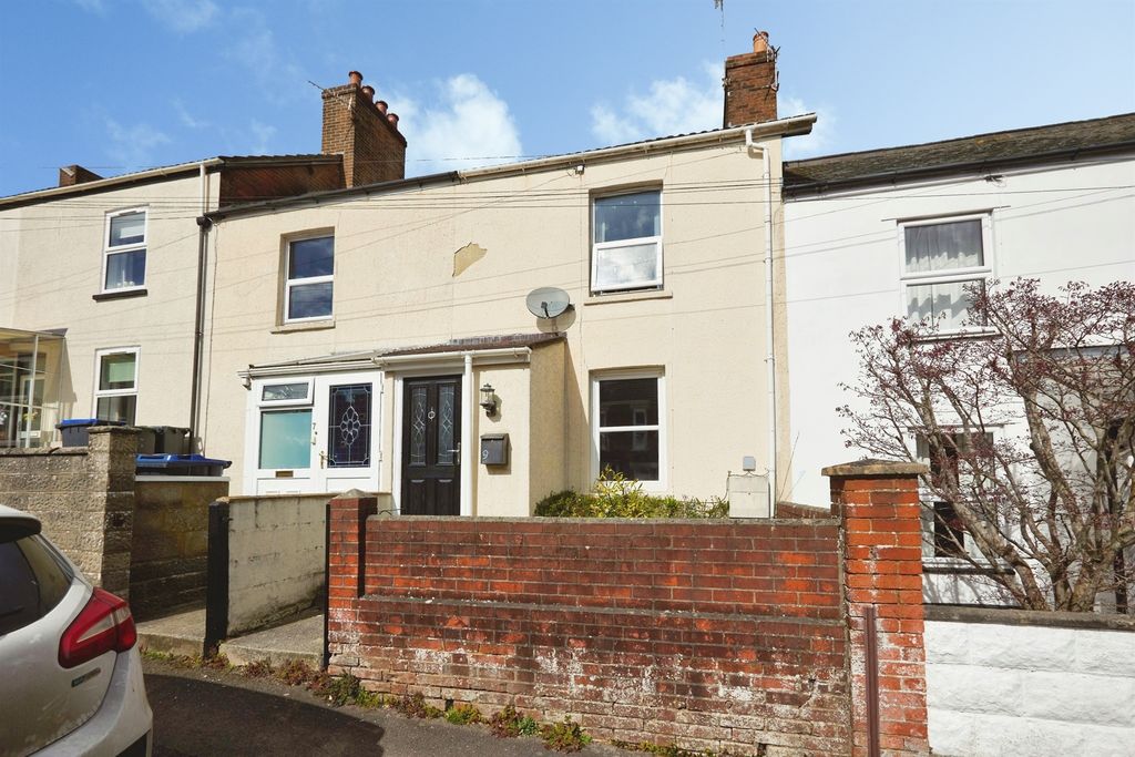 Property photo 1 of 10