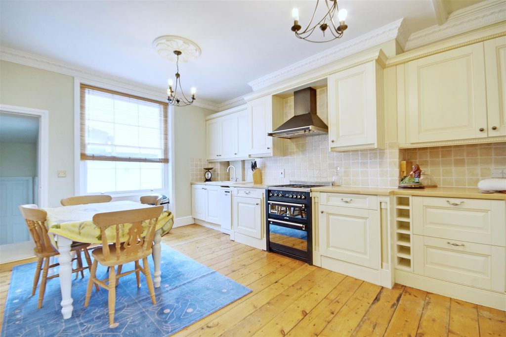 Property photo 2 of 12 Kitchen A.Jpg