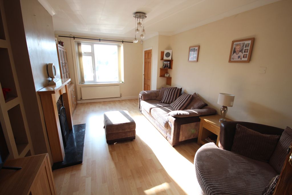 Property photo 3 of 22 Photo 9