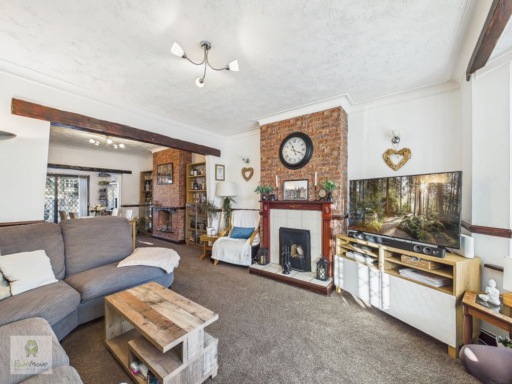 Property photo 2 of 26 Lounge