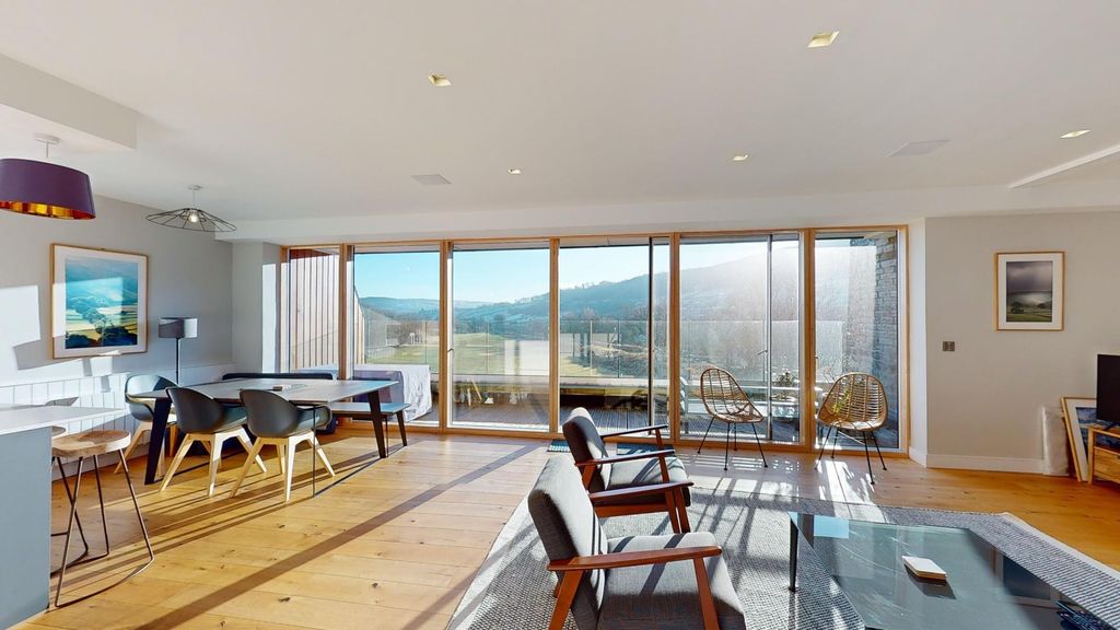 Property photo 1 of 24 Horace-Mills-12012023_153712.Jpg