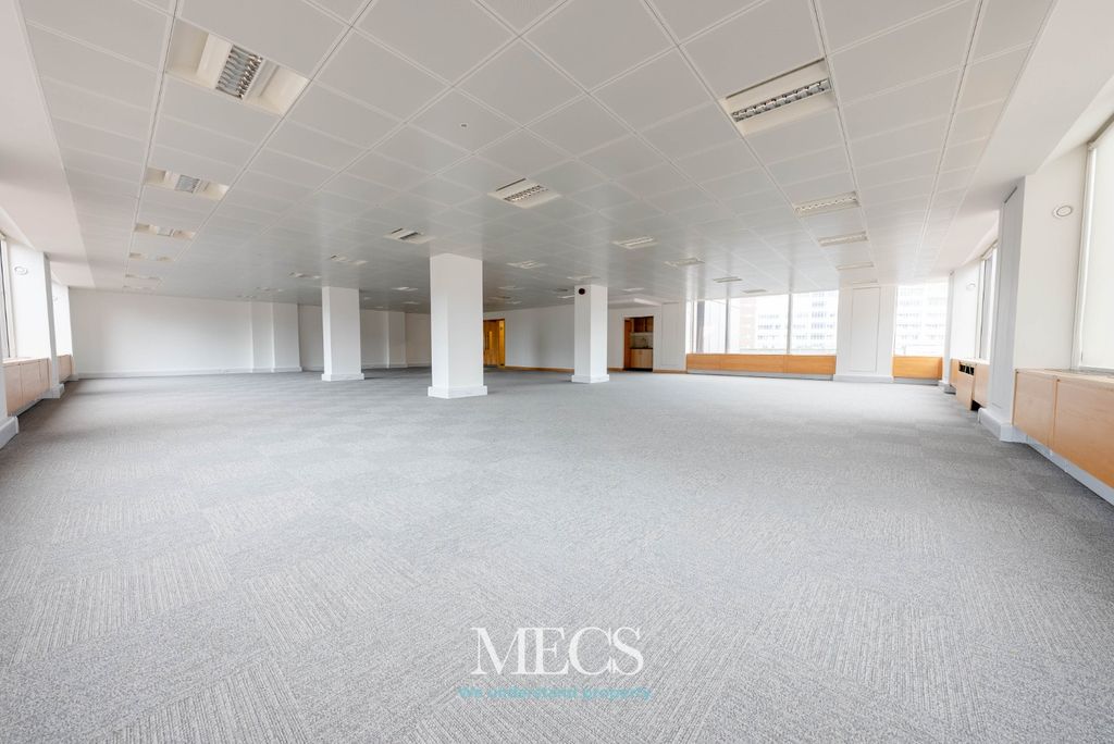 Property photo 2 of 3 4940212