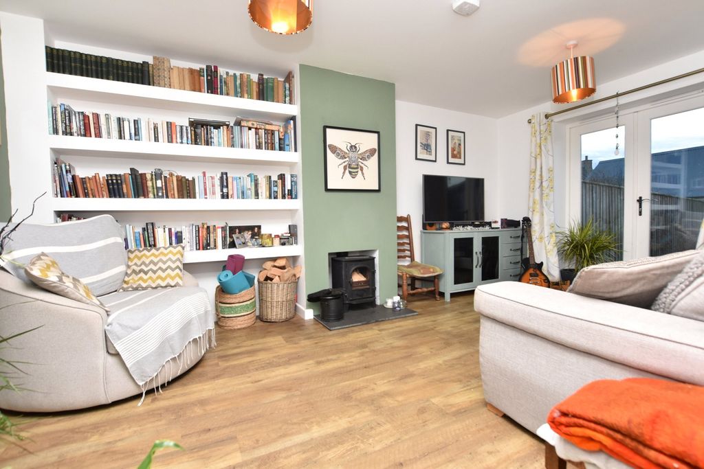 Property photo 2 of 12 Picture No. 04