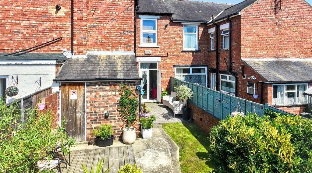 Property photo 2 of 23
