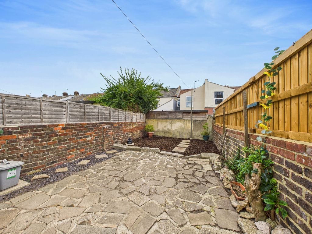 Property photo 3 of 15