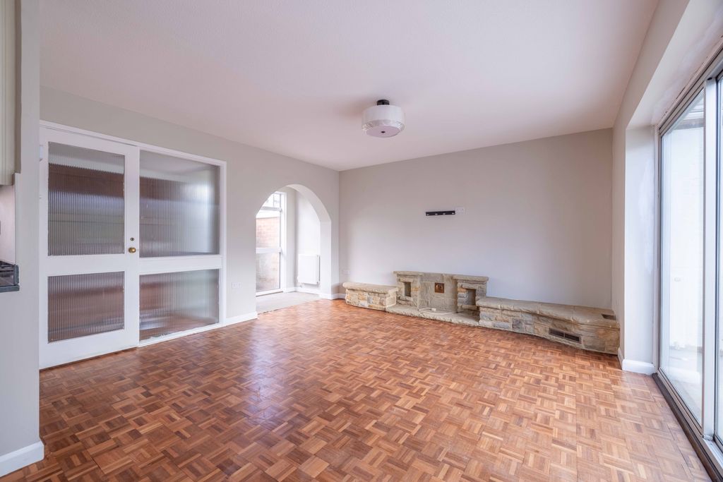 Property photo 2 of 18 52CM (11 Of 20)